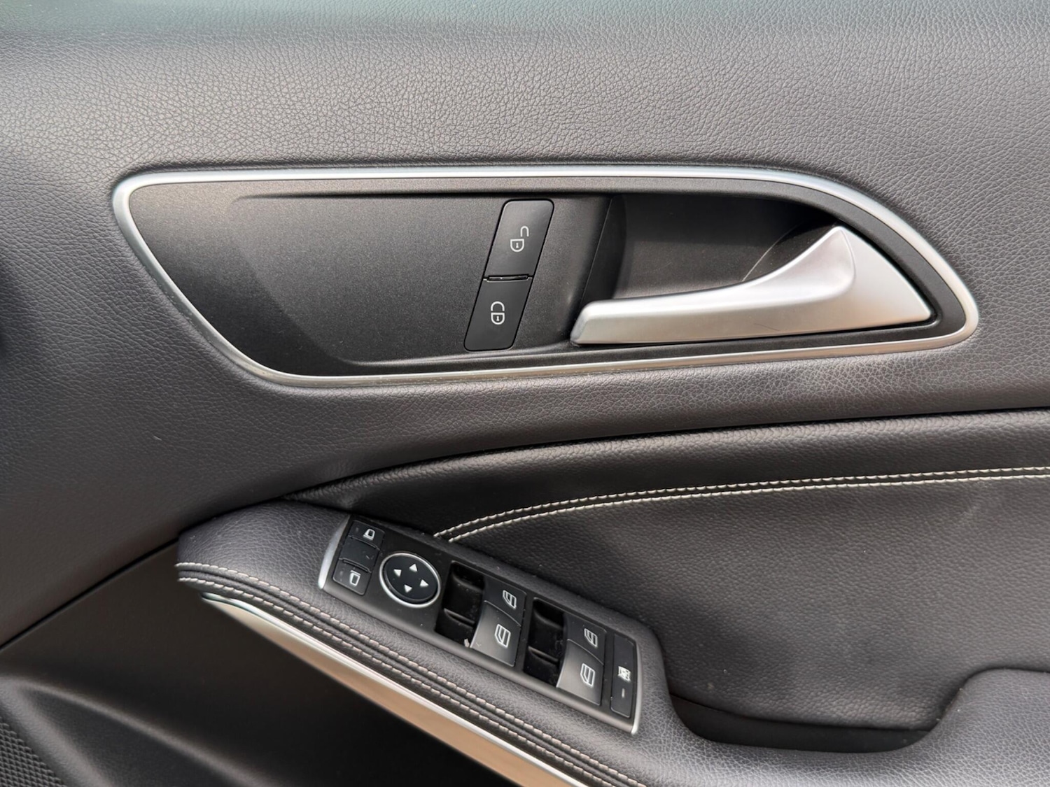 Used Mercedes-Benz A-Class 2016 for sale - 77982352: Photo 32