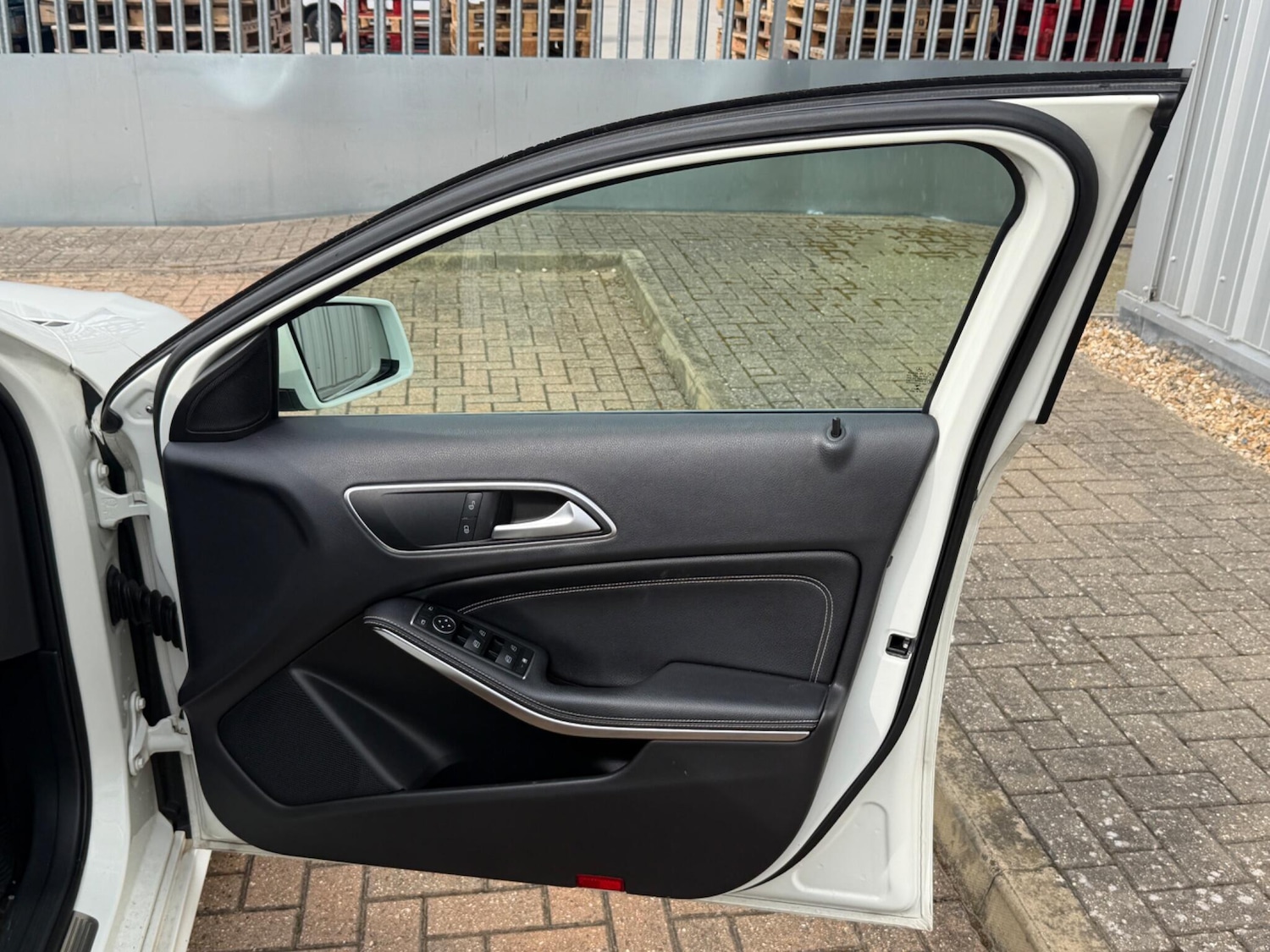 Used Mercedes-Benz A-Class 2016 for sale - 77982352: Photo 33