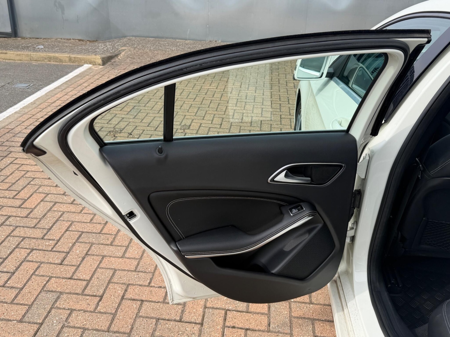 Used Mercedes-Benz A-Class 2016 for sale - 77982352: Photo 35