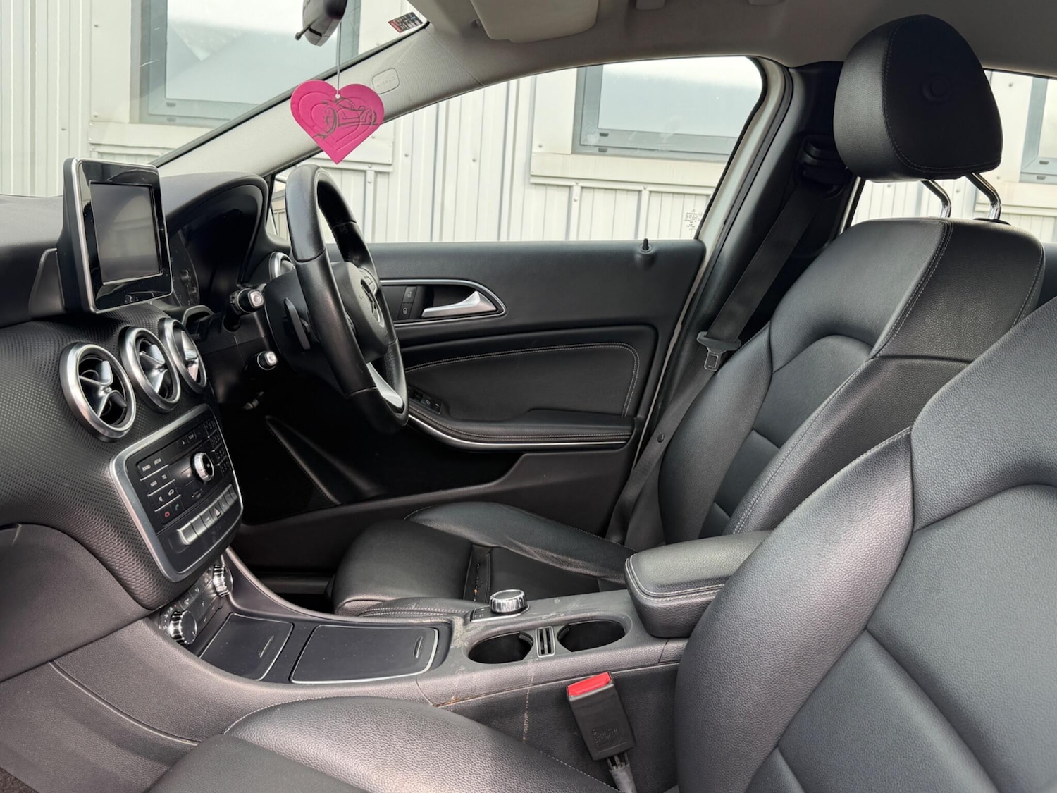 Used Mercedes-Benz A-Class 2016 for sale - 77982352: Photo 54