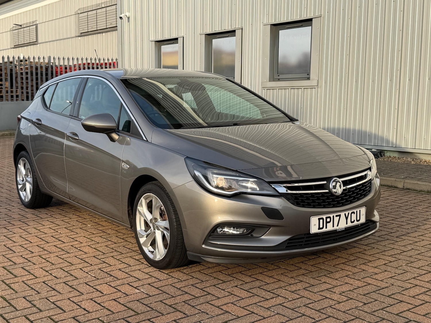 Used Vauxhall Astra 2017 for sale - 76561471: Photo 1