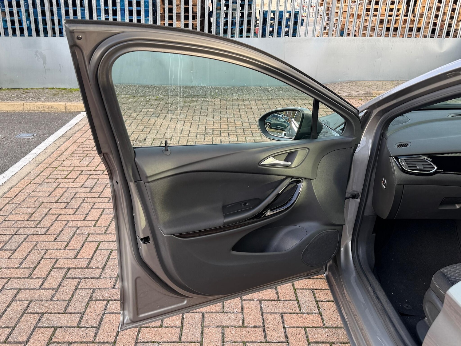 Used Vauxhall Astra 2017 for sale - 76561471: Photo 37