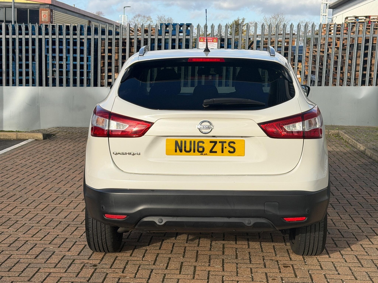 Used Nissan Qashqai 2016 for sale - 76899121: Photo 9