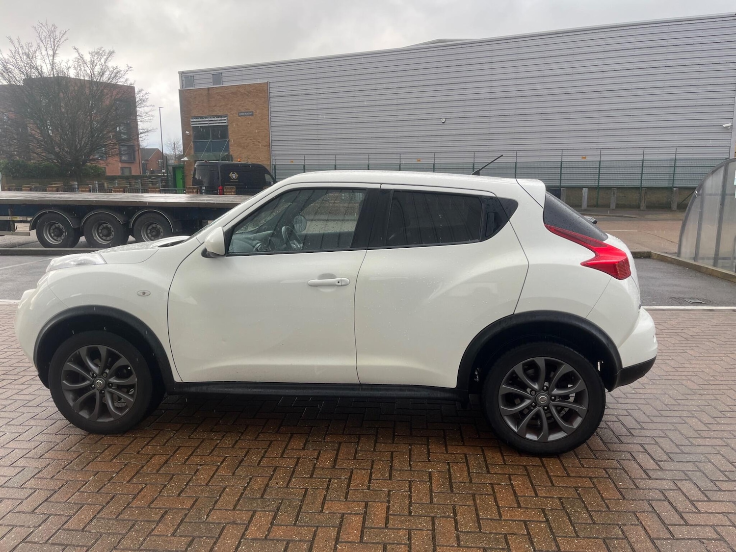 Used Nissan Juke 2013 for sale - 77320371: Photo 17
