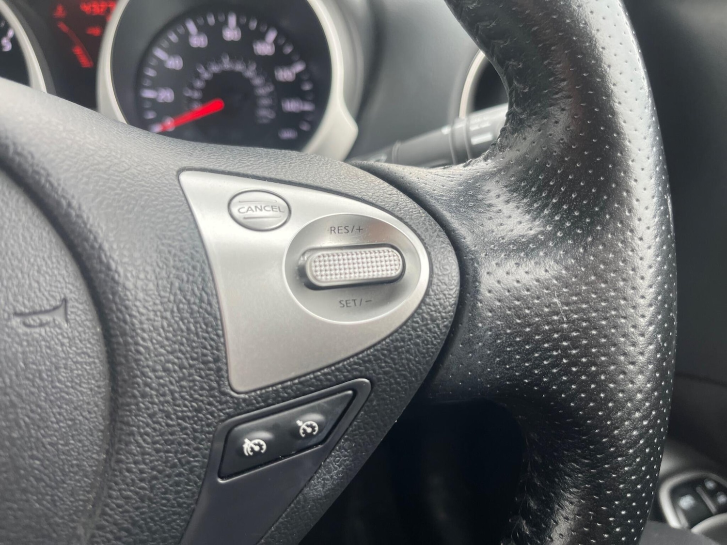 Used Nissan Juke 2013 for sale - 77320371: Photo 51