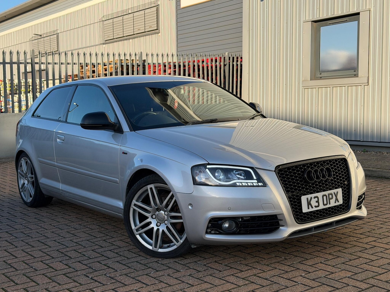 Used Audi A3 2010 for sale - 76522121: Photo 2