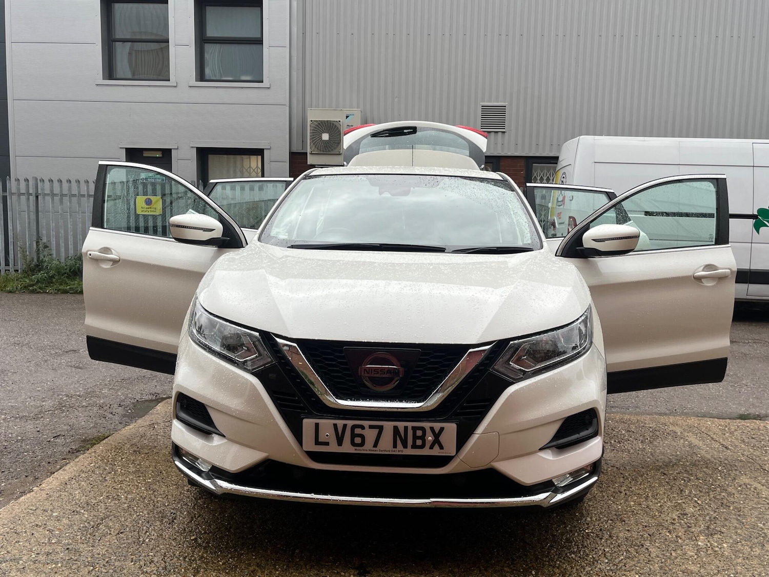 Used Nissan Qashqai 2017 for sale - 76433257: Photo 13