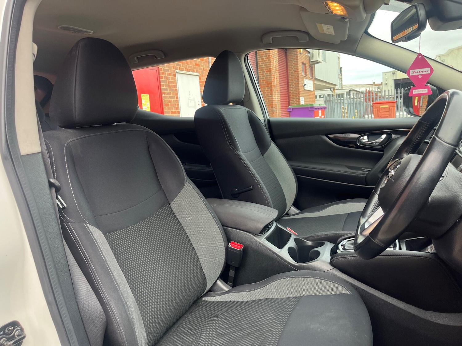 Used Nissan Qashqai 2017 for sale - 76433257: Photo 29