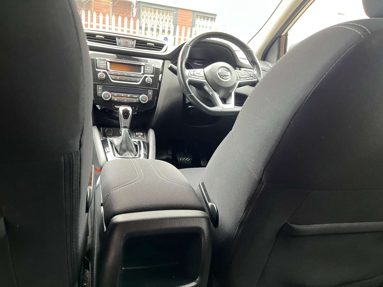 Used Nissan Qashqai 2017 for sale - 76433257: Photo 30