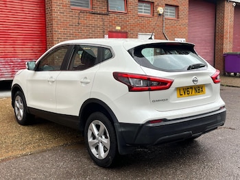 Used Nissan Qashqai 2017 for sale - 76433257: Photo