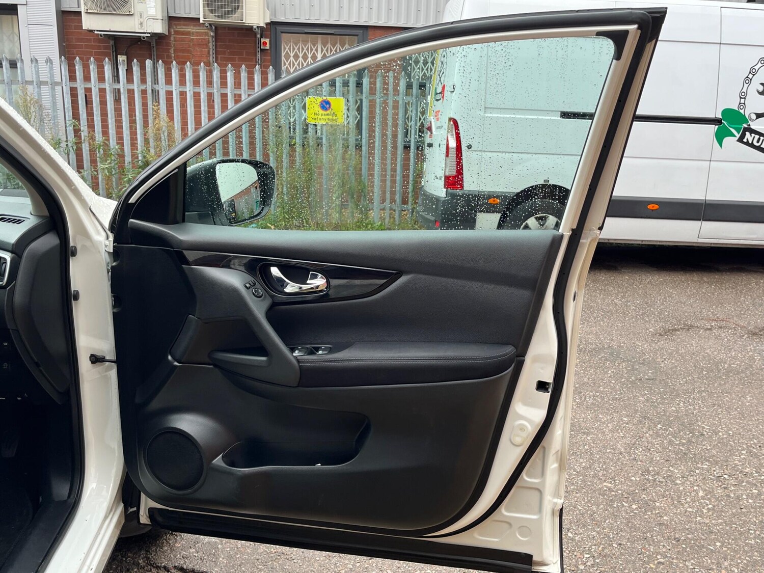 Used Nissan Qashqai 2017 for sale - 76433257: Photo 55