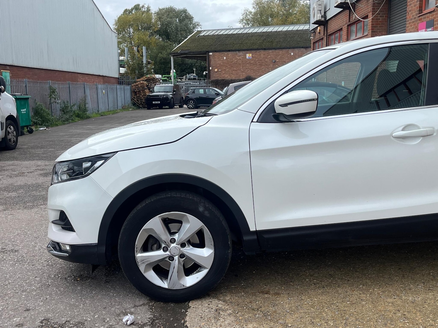 Used Nissan Qashqai 2017 for sale - 76433257: Photo 57