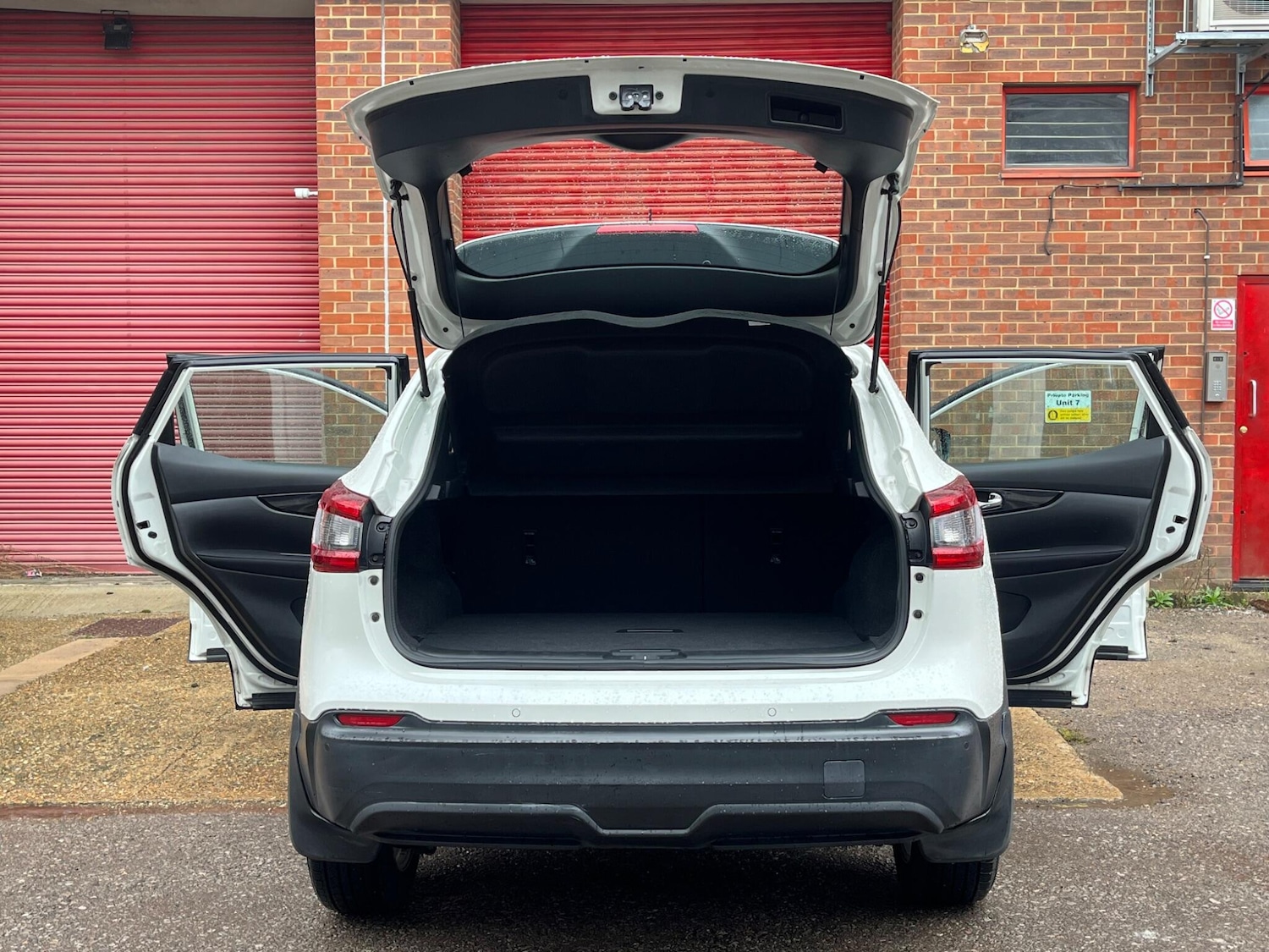 Used Nissan Qashqai 2017 for sale - 76433257: Photo 97