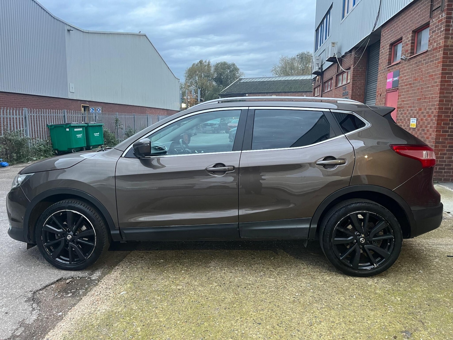 Used Nissan Qashqai 2015 for sale - 76596918: Photo 19