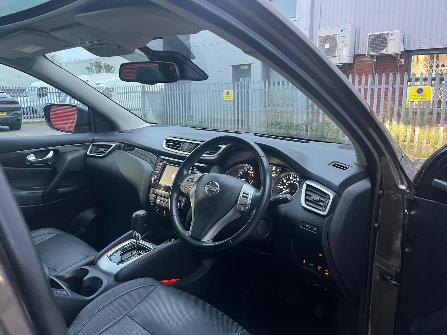 Used Nissan Qashqai 2015 for sale - 76596918: Photo 31