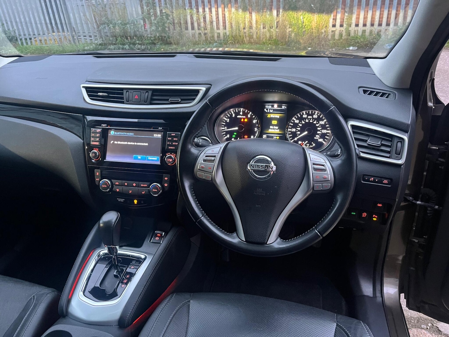 Used Nissan Qashqai 2015 for sale - 76596918: Photo 32