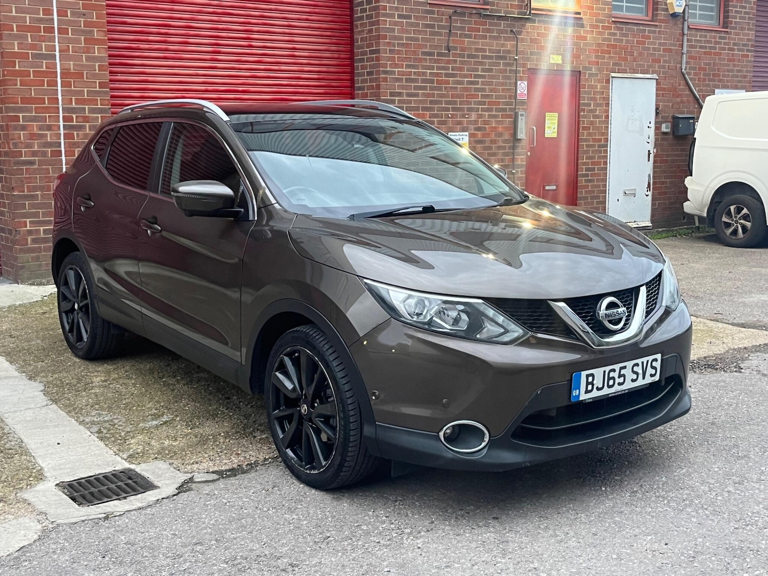 Used Nissan Qashqai 2015 for sale - 76596918: Photo 6