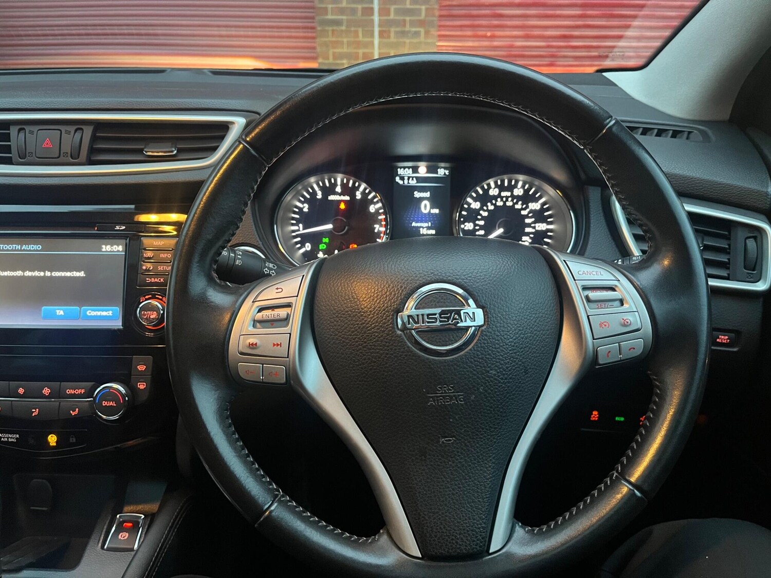 Used Nissan Qashqai 2015 for sale - 76596918: Photo 81