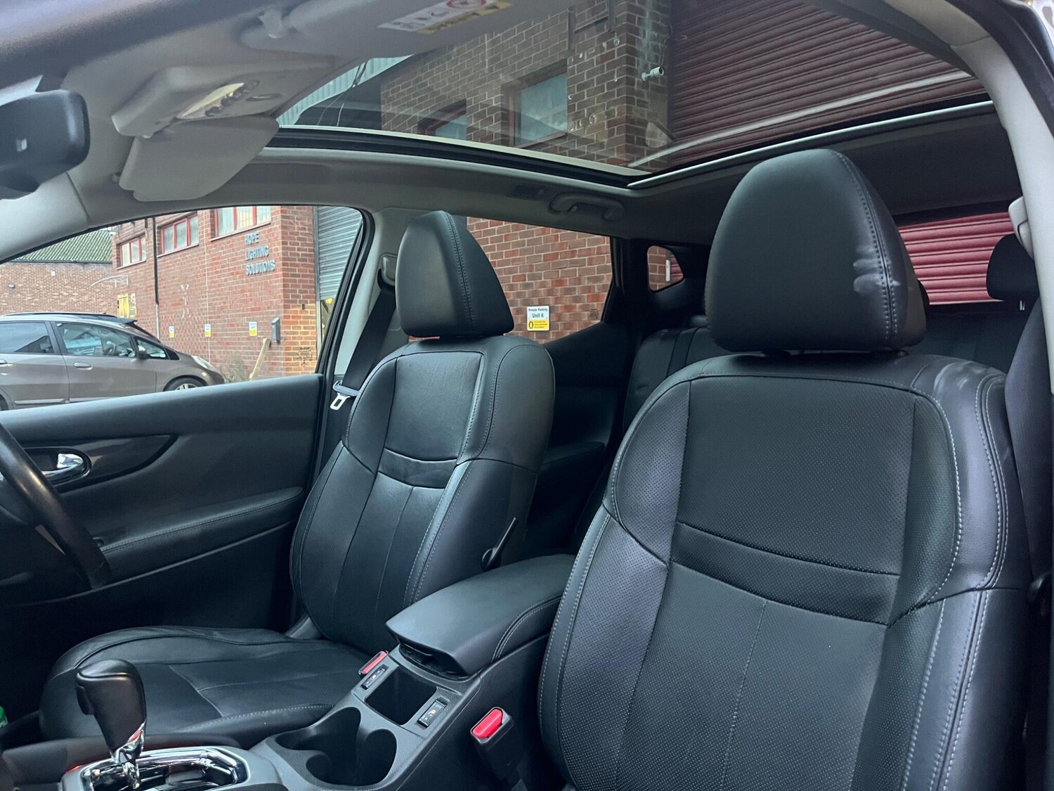 Used Nissan Qashqai 2015 for sale - 76596918: Photo 87