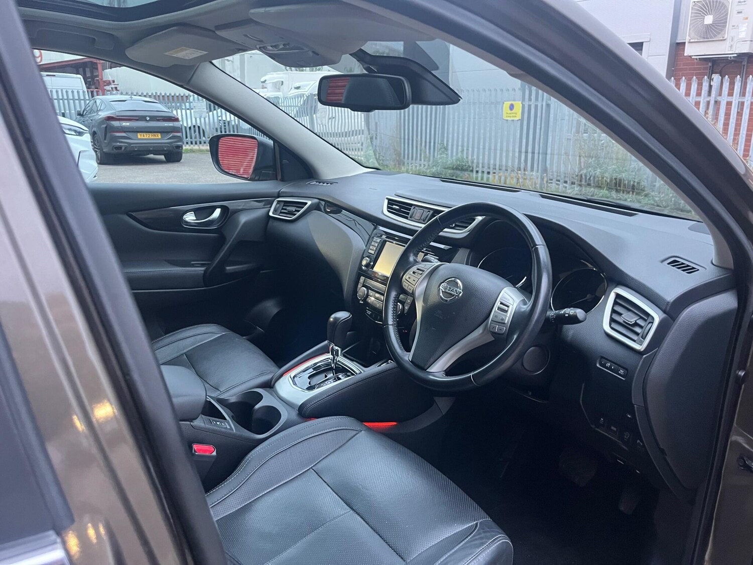 Used Nissan Qashqai 2015 for sale - 76596918: Photo 92