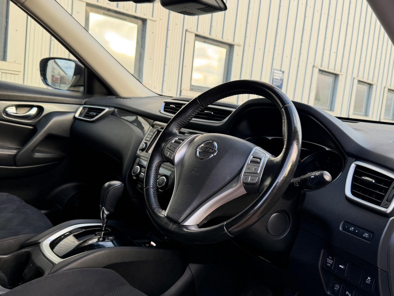 Used Nissan X-Trail 2015 for sale - 76633089: Photo 19