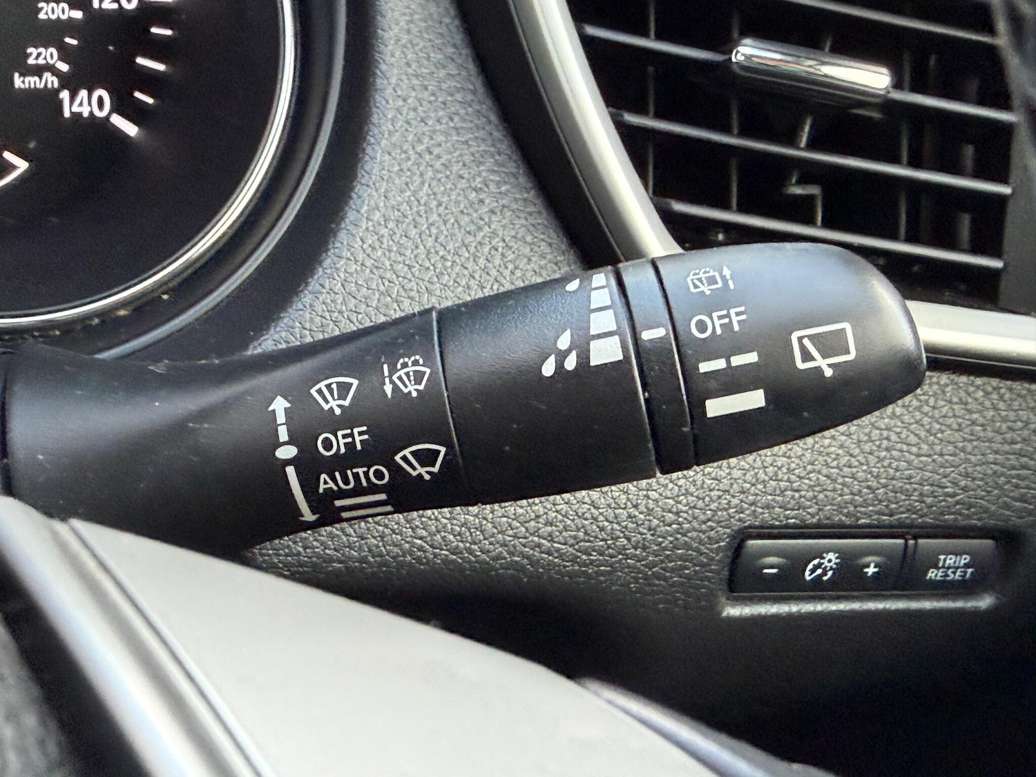 Used Nissan X-Trail 2015 for sale - 76633089: Photo 34