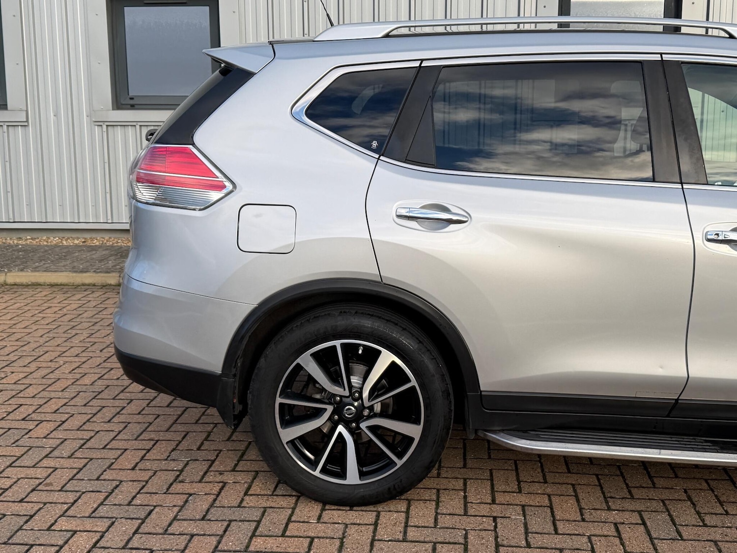 Used Nissan X-Trail 2015 for sale - 76633089: Photo 58