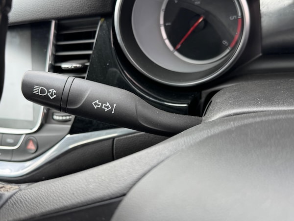 Used Vauxhall Astra 2017 for sale - 75071191: Photo 29