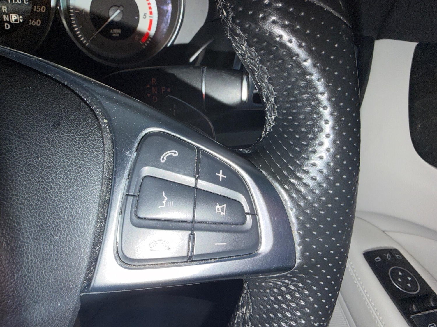 Used Mercedes-Benz CLS 2015 for sale - 76926700: Photo 38