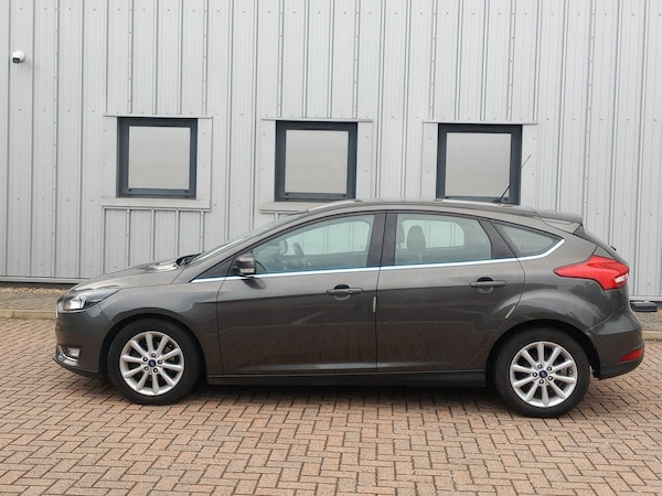 Used Ford Focus 2017 for sale - 76179829: Photo 15
