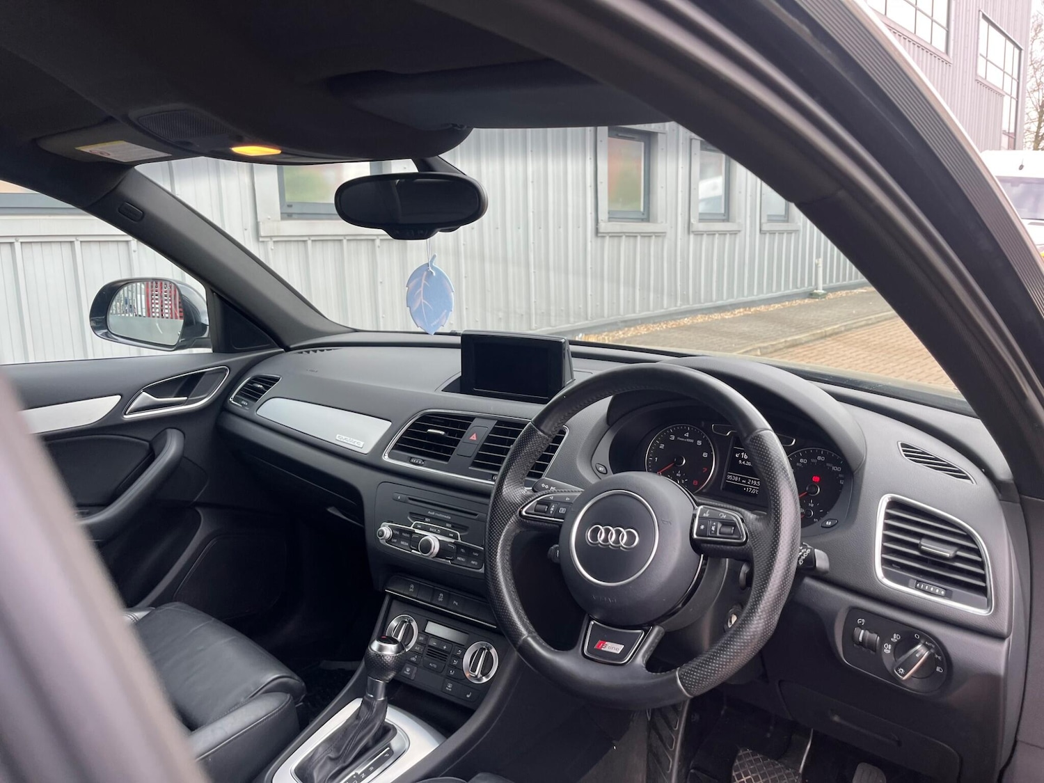 Used Audi Q3 2013 for sale - 78185110: Photo 22