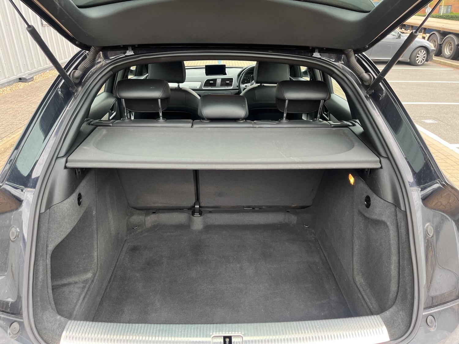 Used Audi Q3 2013 for sale - 78185110: Photo 70