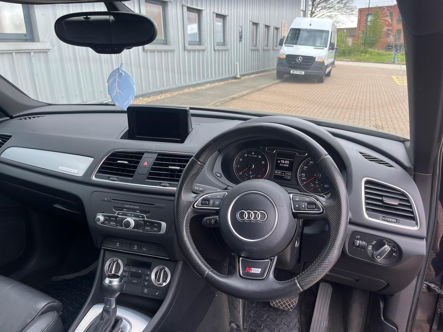 Used Audi Q3 2013 for sale - 78185110: Photo 85