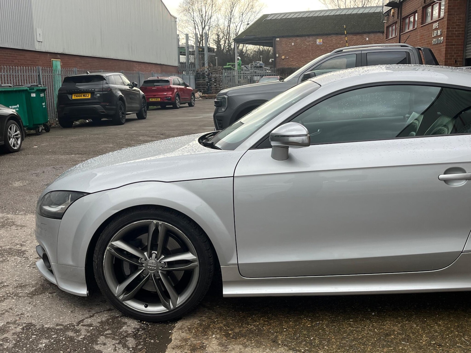 Used Audi TT 2011 for sale - 77305335: Photo 19