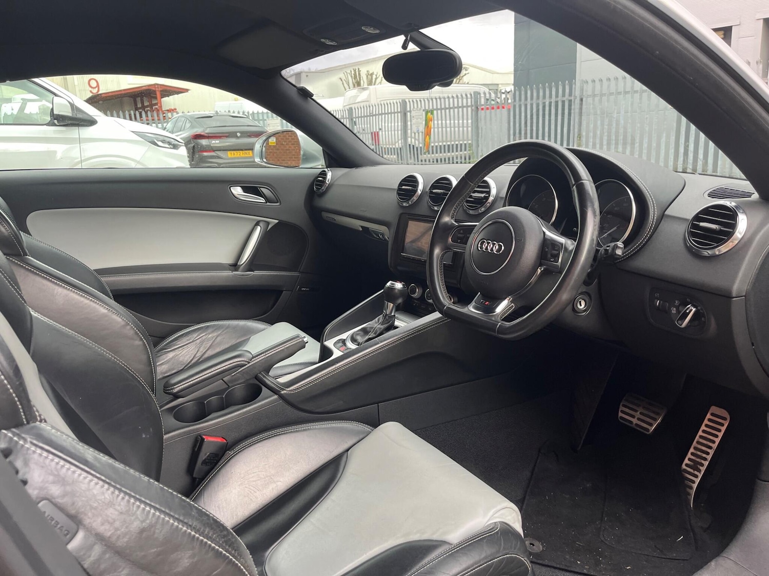 Used Audi TT 2011 for sale - 77305335: Photo 30