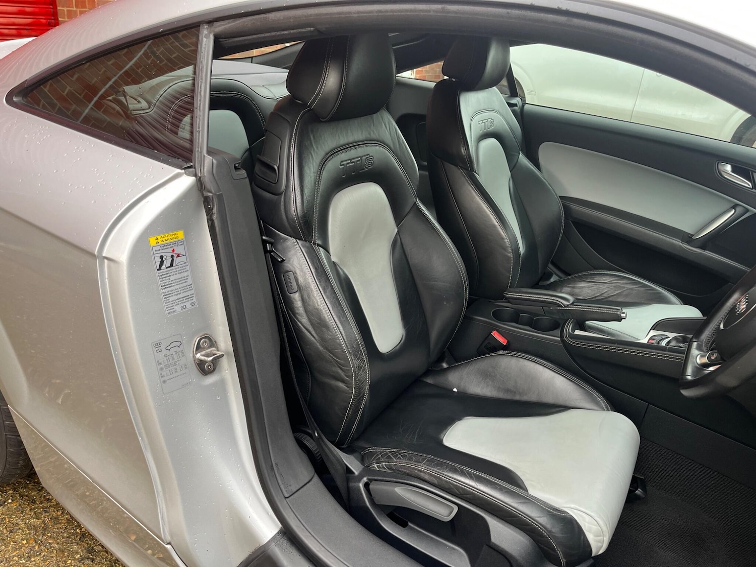 Used Audi TT 2011 for sale - 77305335: Photo 33