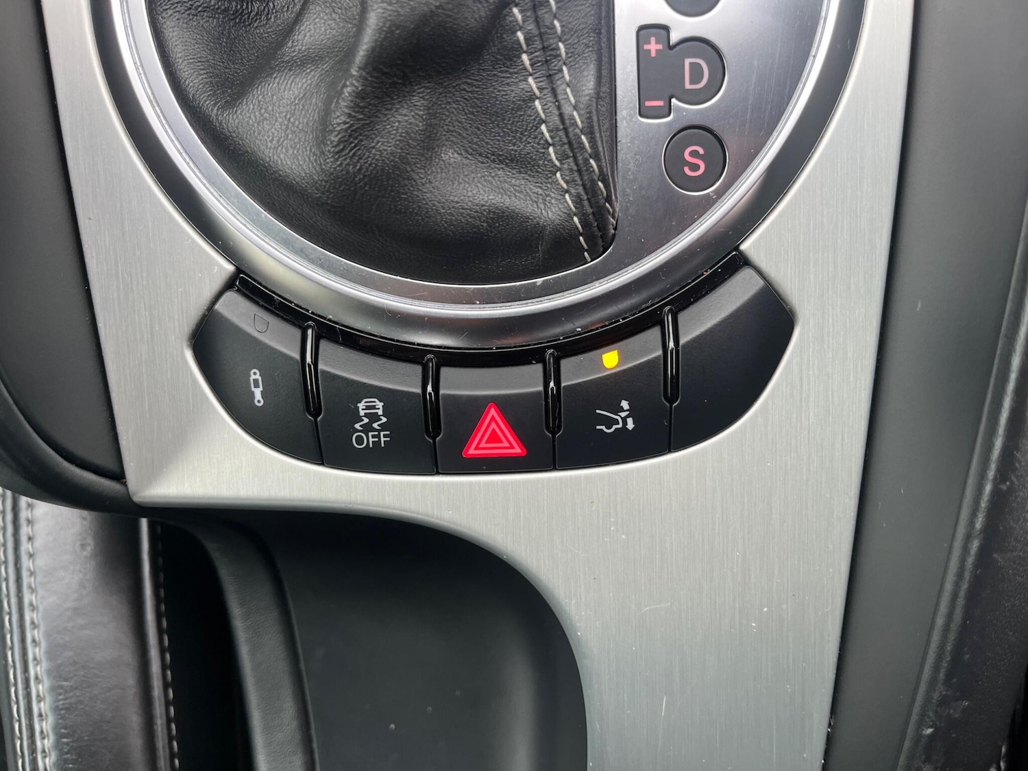 Used Audi TT 2011 for sale - 77305335: Photo 39