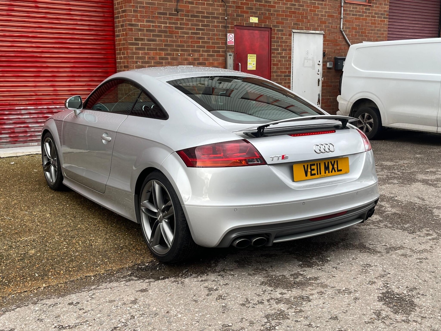 Used Audi TT 2011 for sale - 77305335: Photo 4