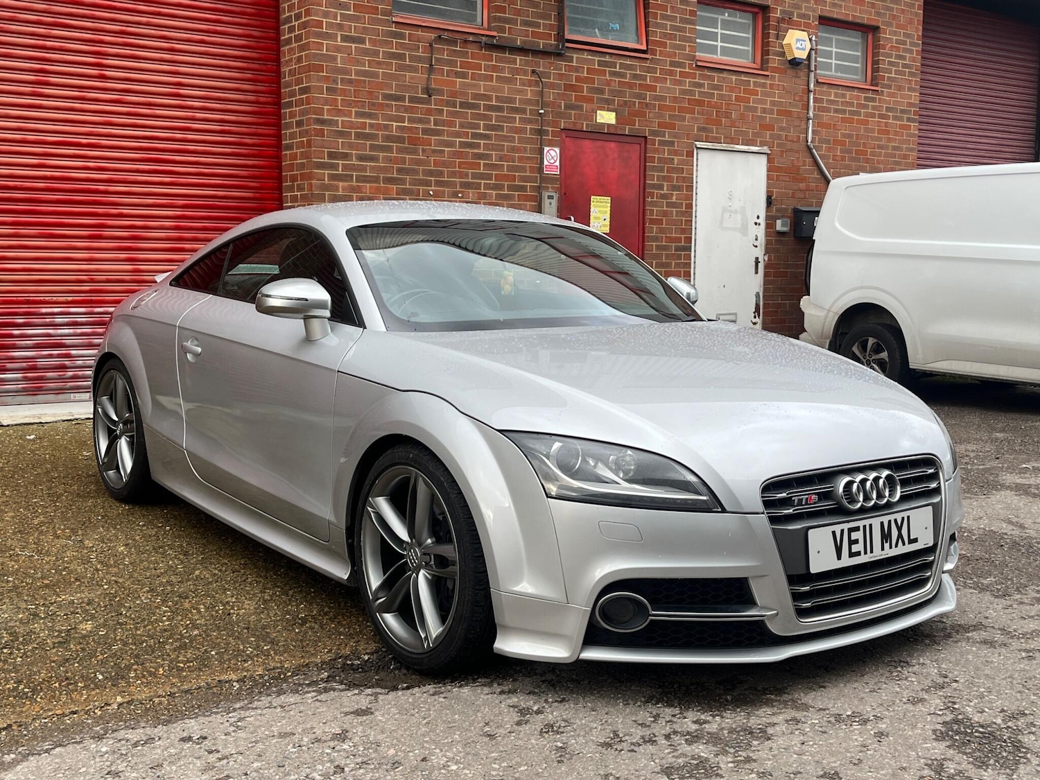 Used Audi TT 2011 for sale - 77305335: Photo 8