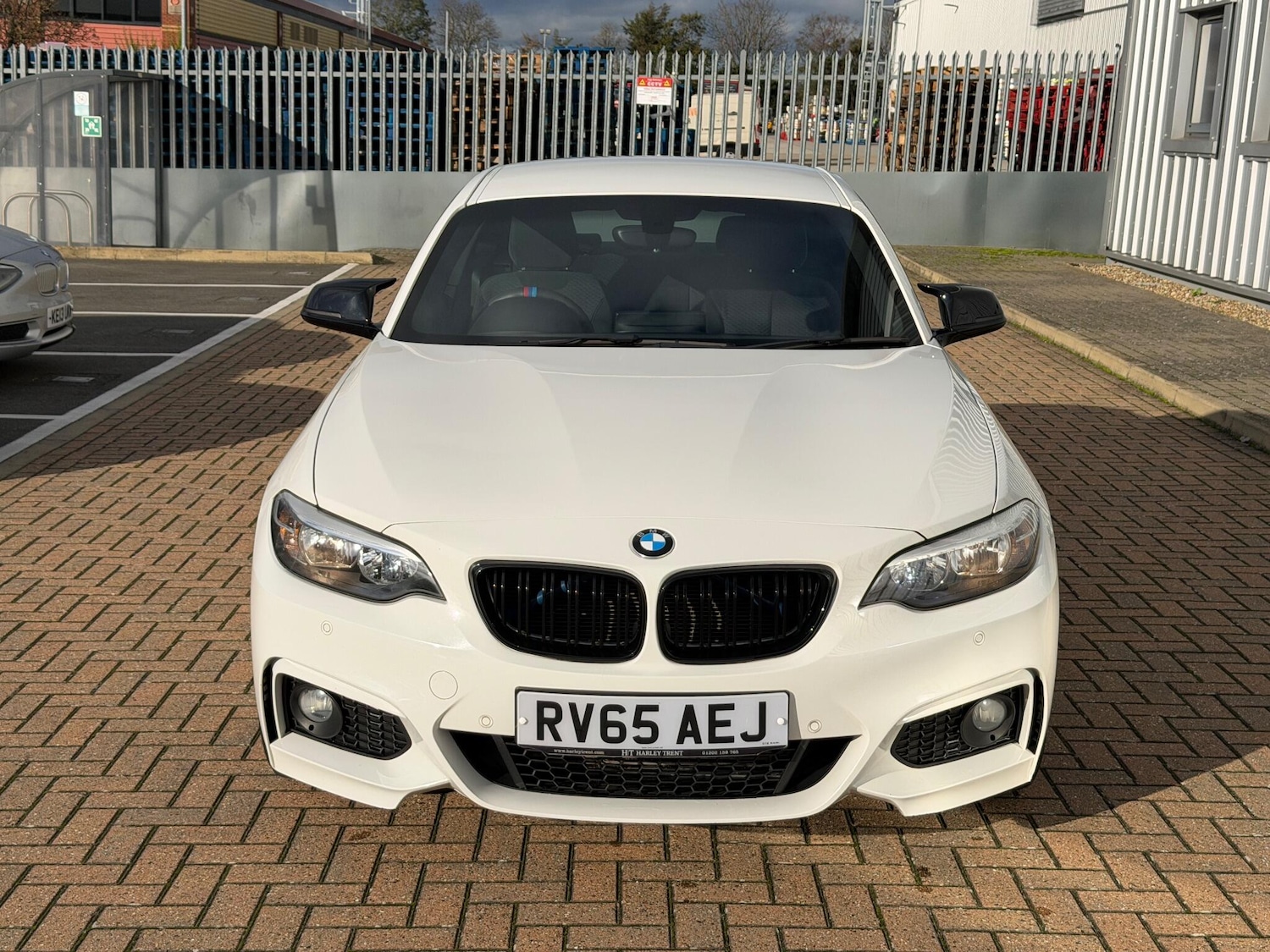 Used BMW 2 Series 2015 for sale - 76633051: Photo 2