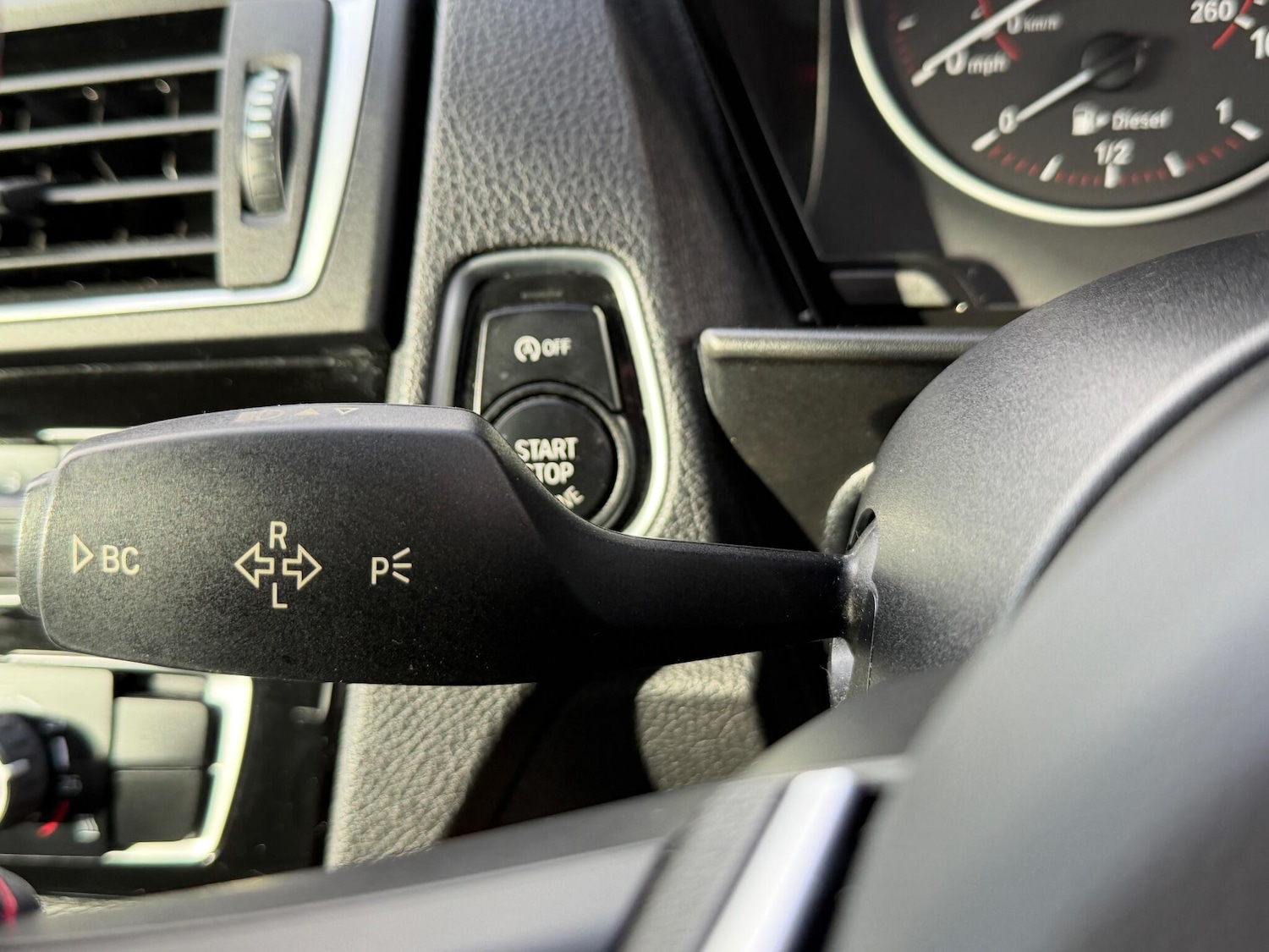 Used BMW 2 Series 2015 for sale - 76633051: Photo 30