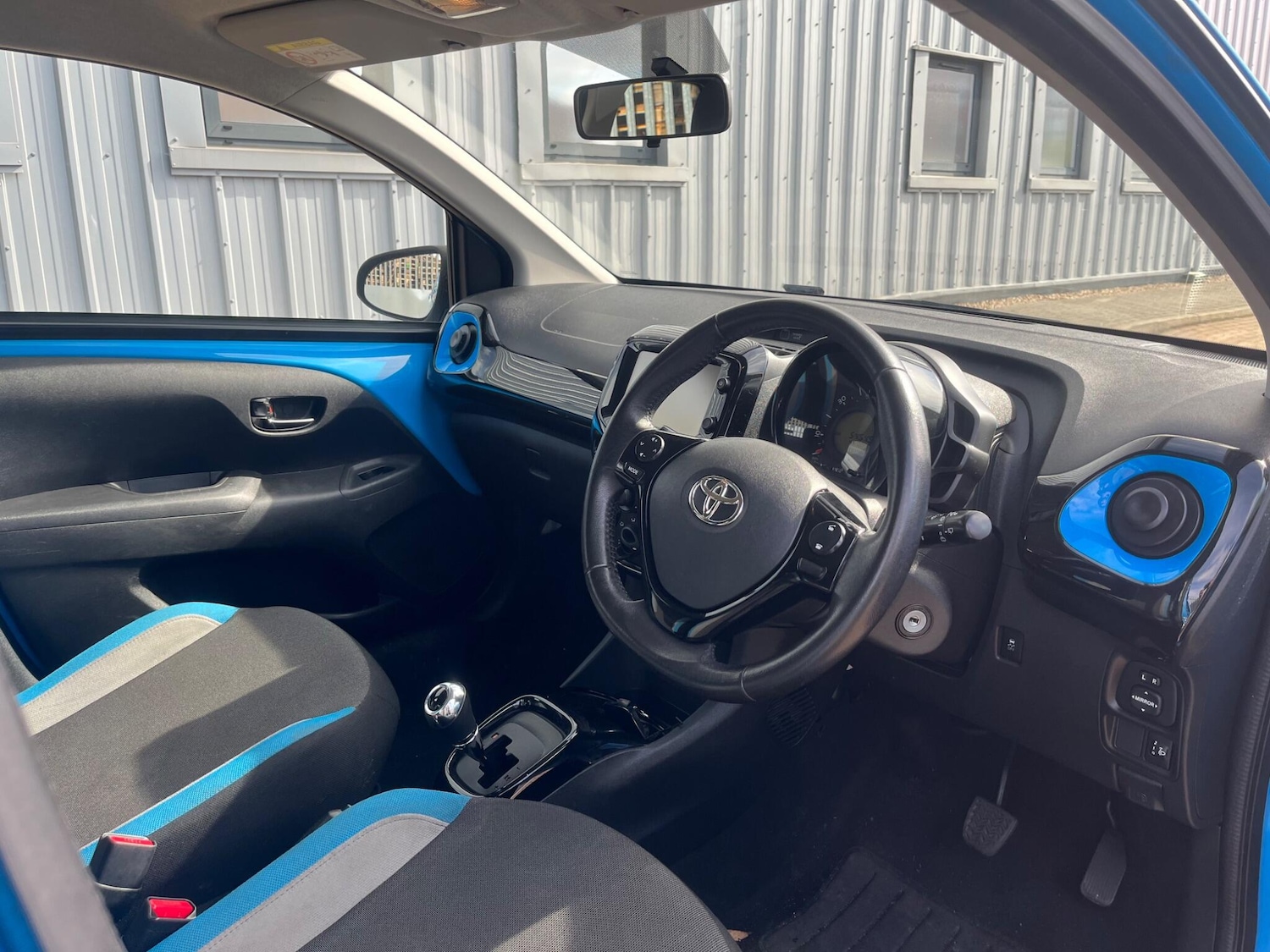 Used Toyota AYGO 2015 for sale - 77892539: Photo 28