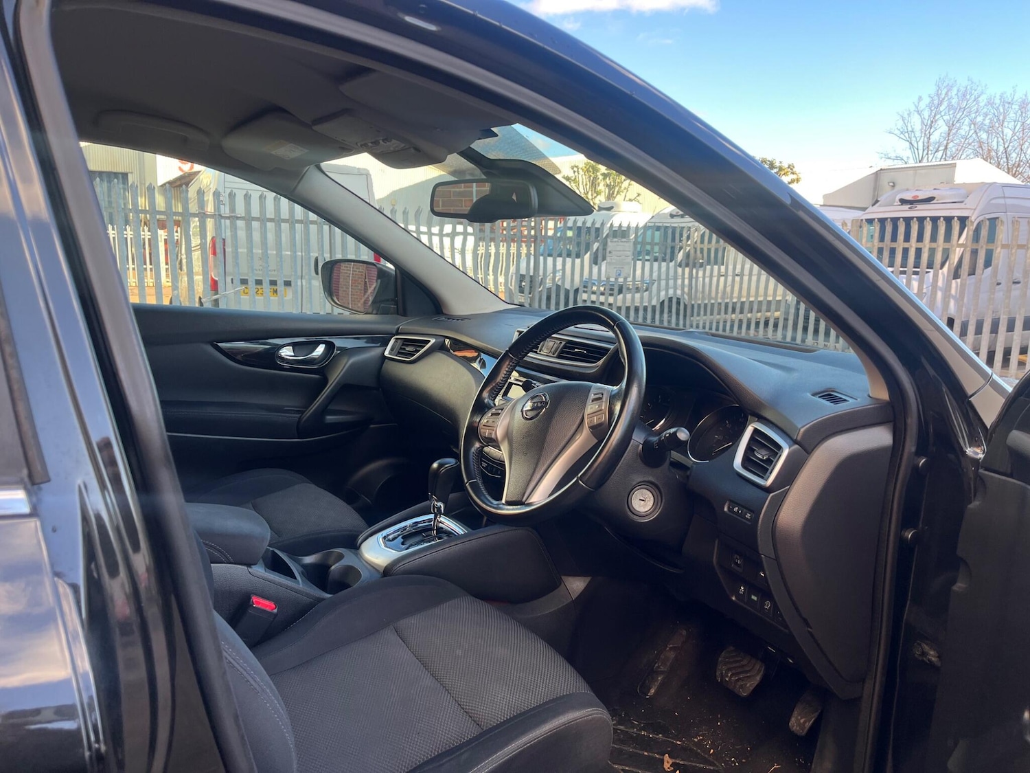 Used Nissan Qashqai 2015 for sale - 76781264: Photo 29