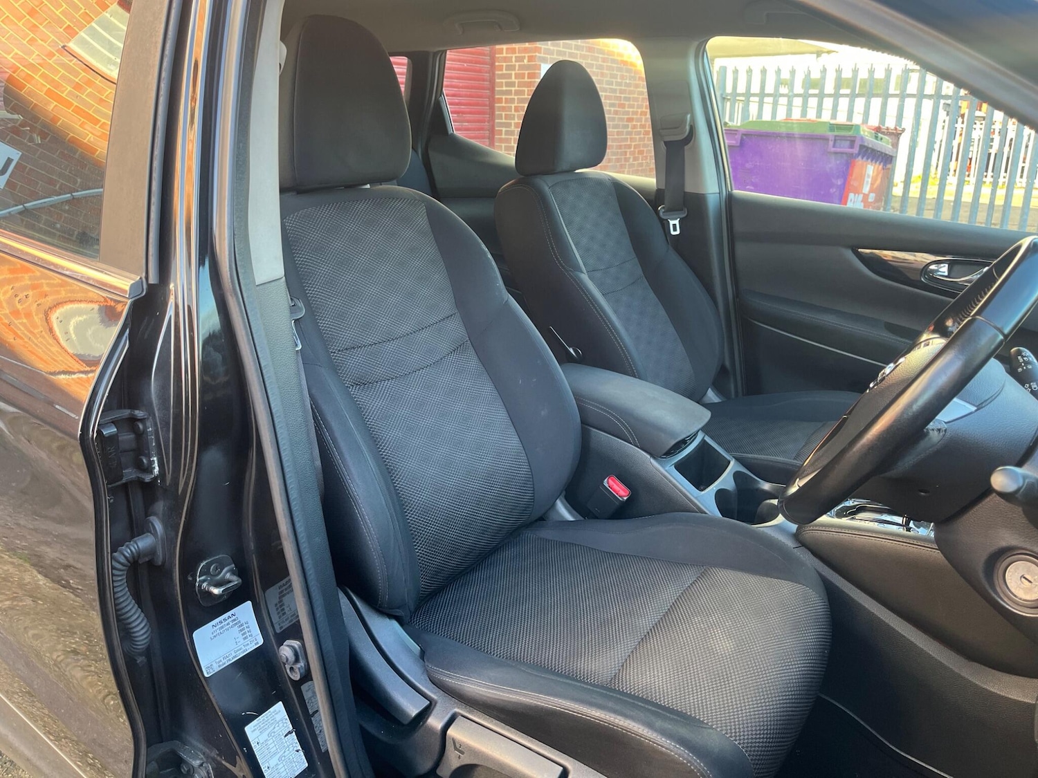 Used Nissan Qashqai 2015 for sale - 76781264: Photo 30