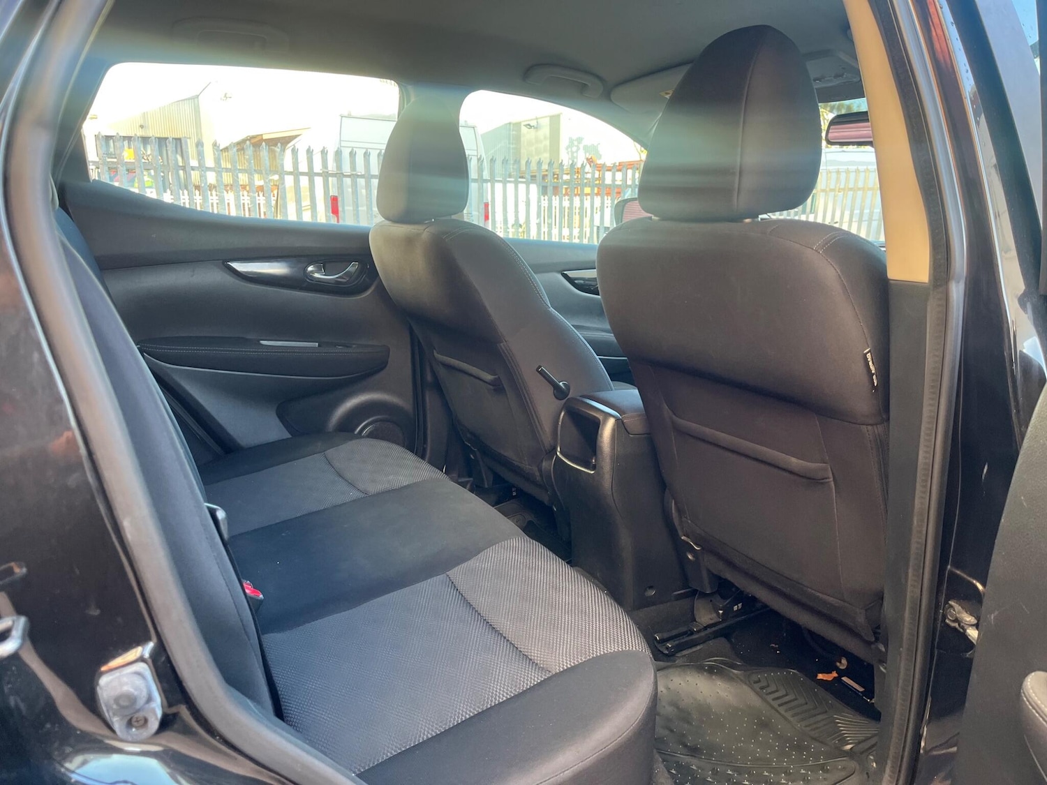 Used Nissan Qashqai 2015 for sale - 76781264: Photo 40