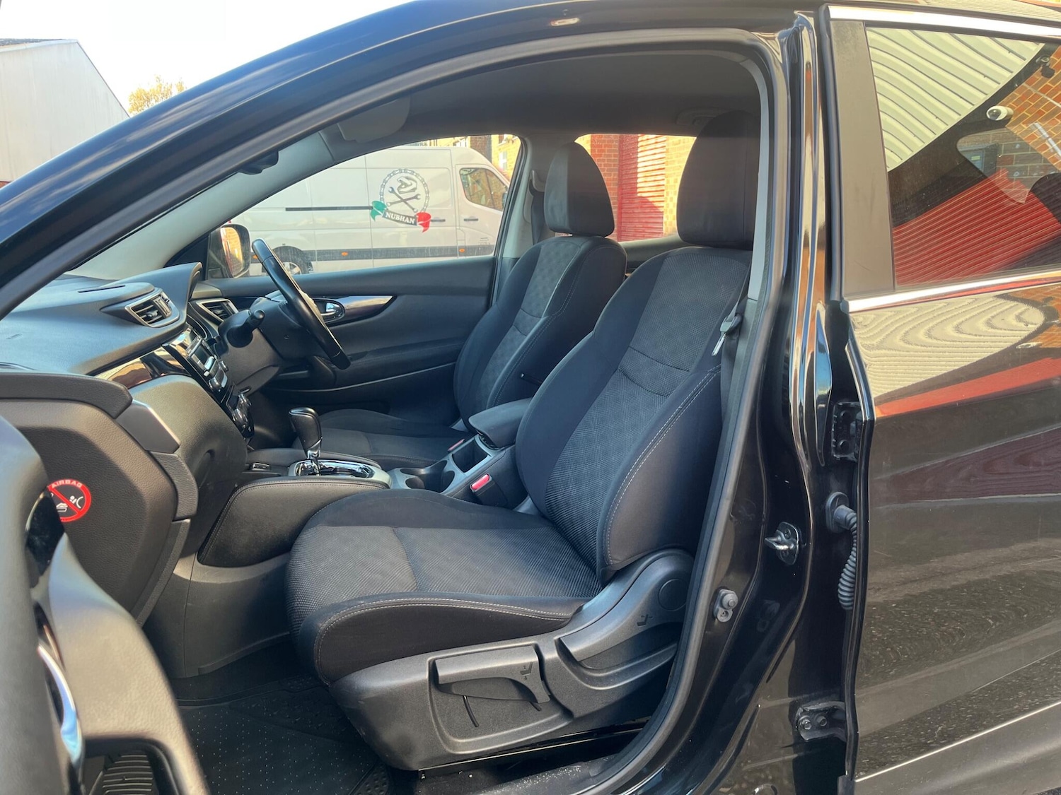 Used Nissan Qashqai 2015 for sale - 76781264: Photo 70