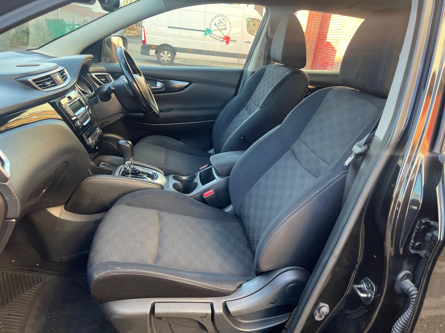 Used Nissan Qashqai 2015 for sale - 76781264: Photo 71