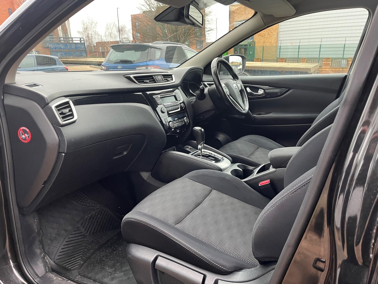 Used Nissan Qashqai 2015 for sale - 76781264: Photo 86