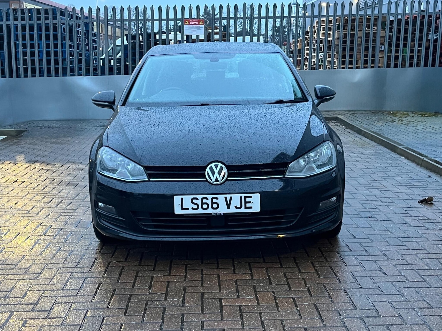 Used Volkswagen Golf 2016 for sale - 77468929: Photo 11