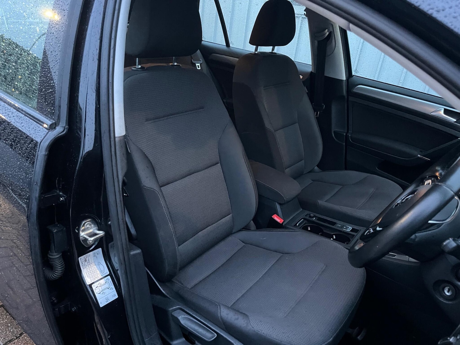 Used Volkswagen Golf 2016 for sale - 77468929: Photo 39